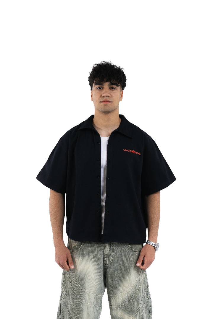 VC-100/ SHORT SLEEVES SHIRT IN BLACK