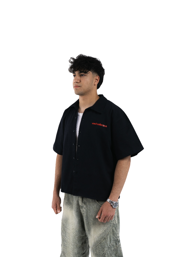VC-100/ SHORT SLEEVES SHIRT IN BLACK